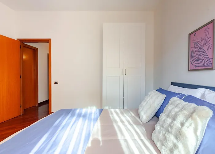 Modern & Cozy Double Rooms, Private Bath Wifi Ac